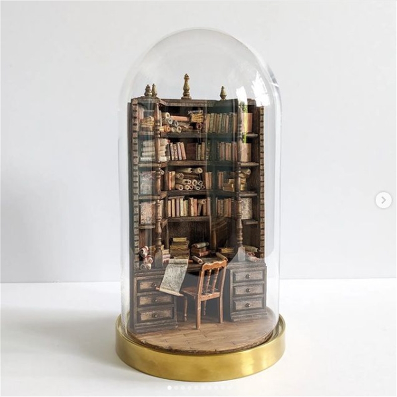 Miniature Bookcase Bookshelf D – Vintage Collectible Glass Bewertung und Preis